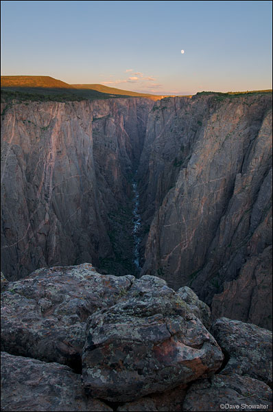 &nbsp;Moonrise over the Black Canyon and Gunnison River, 1,700 feet below my vantage point.