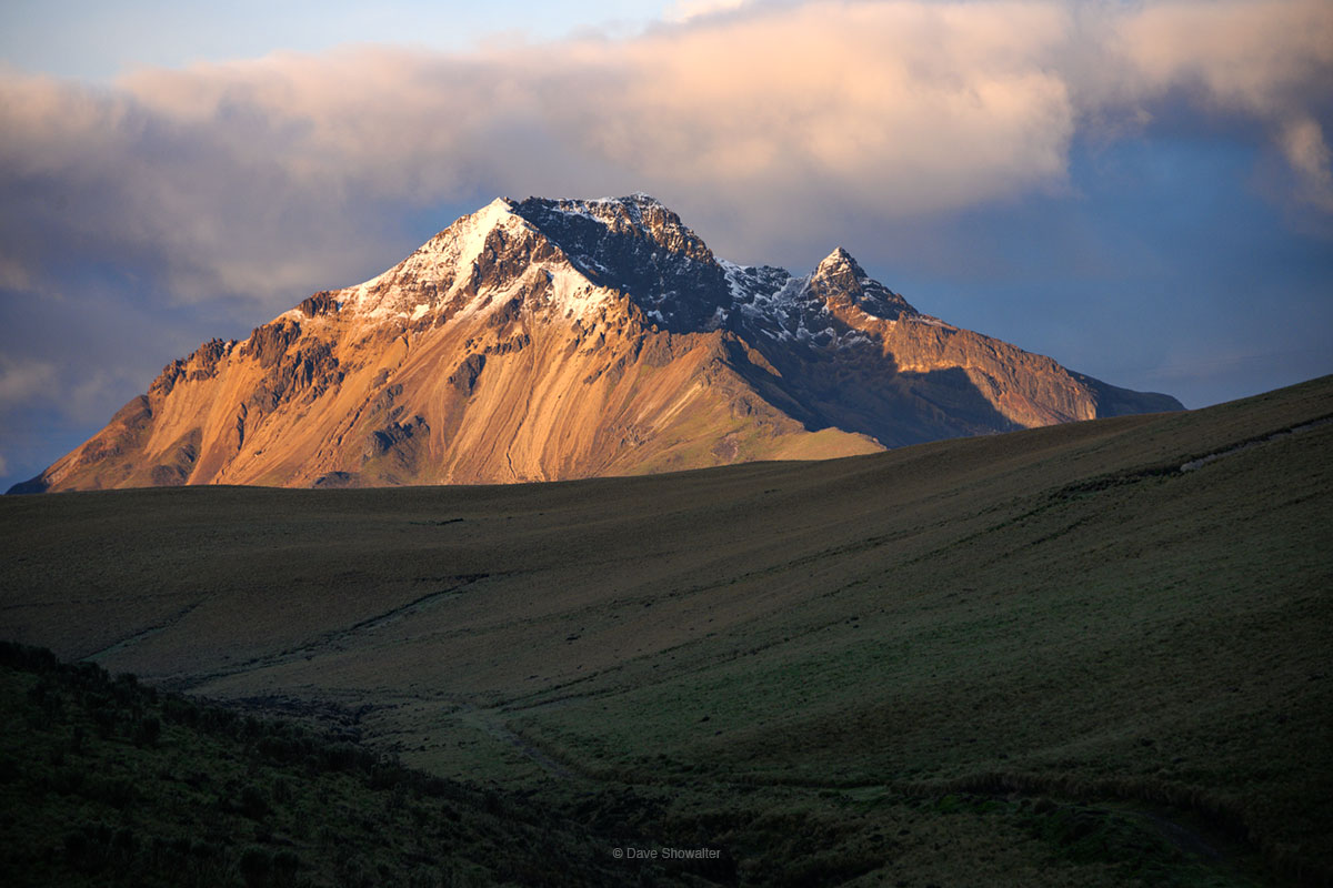 Vulcan Sincholagua (4,899m/16,073') strikes a strong pose in early morning light. We had seen little in the first two days of...